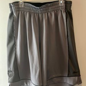 Nike Lebron James vintage athletic shorts from early 2010’s. Great condition. XL